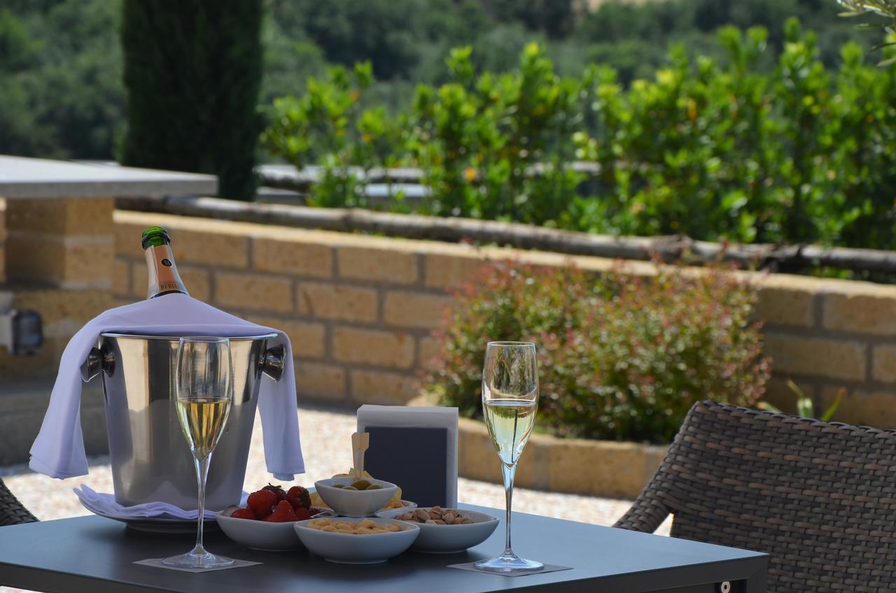 Il Podere Di Marfisa Farnese エクステリア 写真